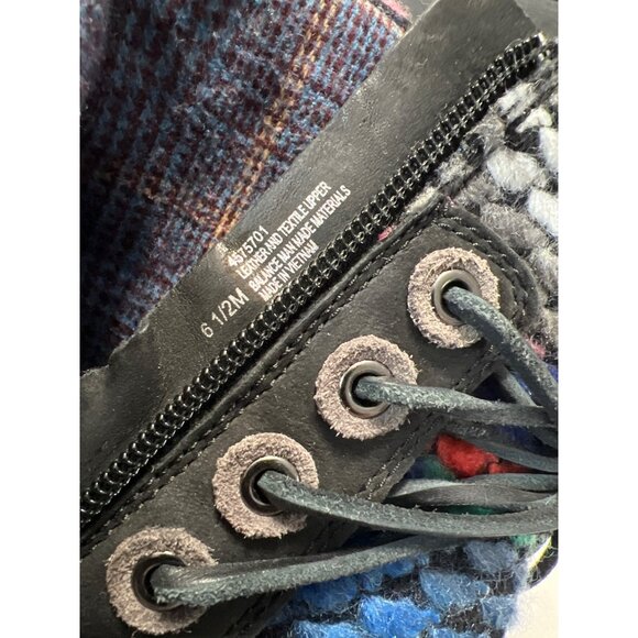 Bionica Black Leather Boots W/ Multicolor Knit  Size 6.5 - Picture 3 of 10